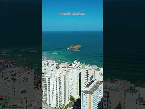 📍Pitangueiras, Guarujá, São Paulo, Brasil #pitangueiras Instagram: @levithedrones