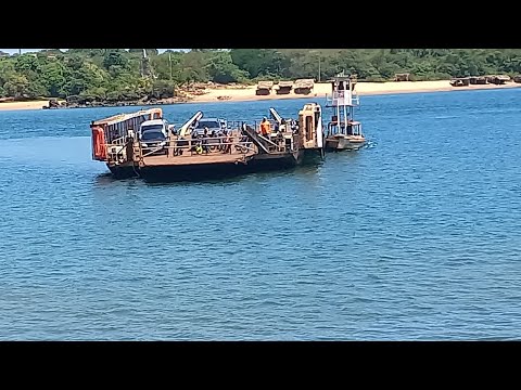 BALSA EM TOCANTINOPOLI NO RIO TOCANTINS