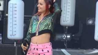 Lily allen - 22 + Who&#39;d Have Known @Vieilles charrues 2014