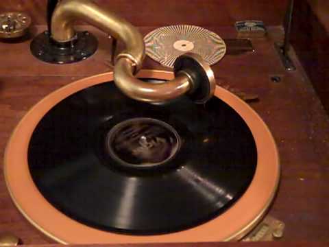 Henry Halstead Orchestra - Panama - Shimmy Fox Trot Roaring 20's.MP4