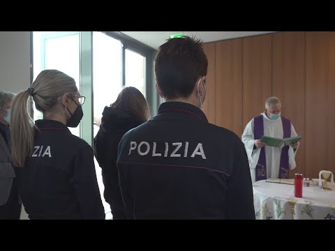 Il Vescovo in Questura per il precetto pasquale