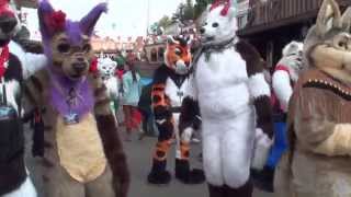 preview picture of video 'Furwanted 2 - Fursuit Parade in Pullman City'