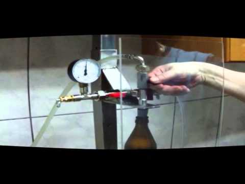 Embouteilleuse à contre-pression manuelle Theo1 - inox - pour bouteilles et fûts - avec tête réglable et accessoires inclus_1