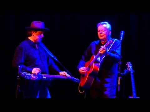 Tommy Emmanuel - The Tennessee Waltz (ft. Jerry Douglas) - Live in Italy 2018