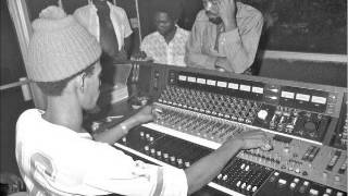 Bunny Tom Tom (aka Crucial Bunny) - I Done It Dub (1978)