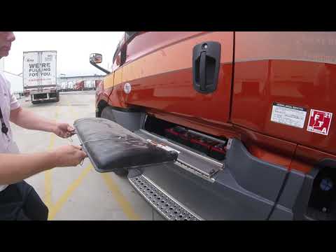 Arka Express - 2022 Freightliner Cascadia - Battery Access Review