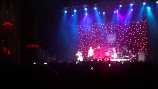 MGK &amp; Dub-O - Thoed Ass live at the Fillmore In Detroit, MI 7-25-2015 Road Trippin Tour