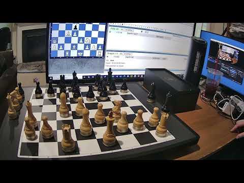Fritz 20 vs Komodo Dragon 3.3 | Chessnut Move
