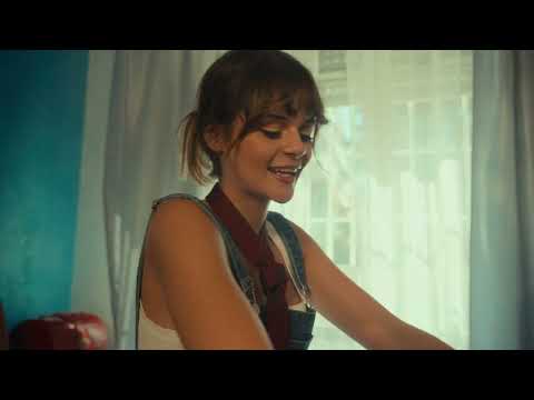 Martina Attili - Occhi Blu (Official Videoclip)
