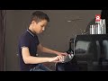 Jonge pianist Ethan van der Velden