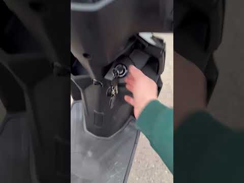 Corso Fire 1800W 72V 32Ah | Двухместный электроскутер для города и деревни на графеновом аккумуляторе - фото 1 - id-p2929661933