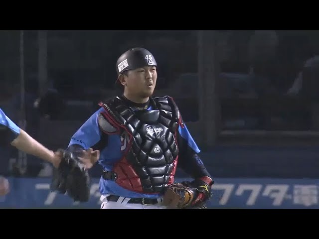 【6回表】「喝!」 マリーンズ・田村 送球ミスにベテランから愛のムチ 2015/8/30 M-Bs