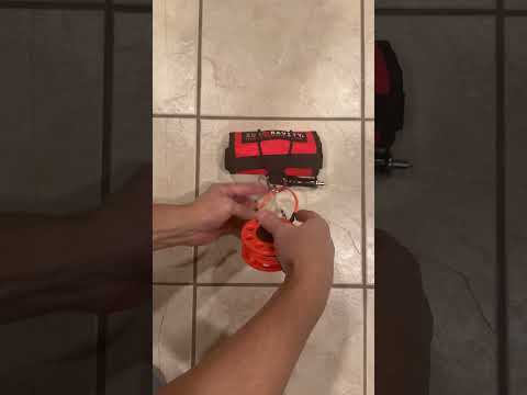 Rigging scuba SMB to be pre-attached to spool for BCD pocket storage. #scuba #smb
