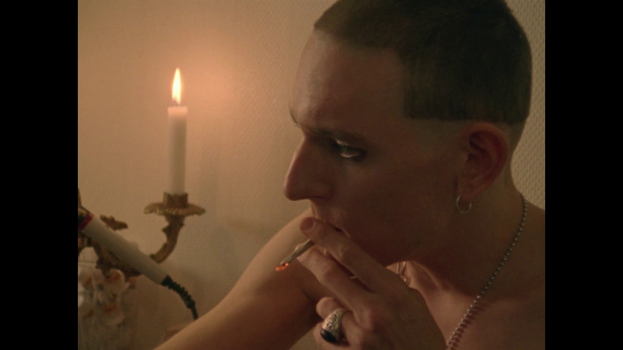 JOURNEY THROUGH A BODY - Camille Degeye | Doclisboa'19