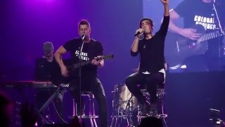 Jeremy Camp &amp; Phil Wickman - Overcome (Live)