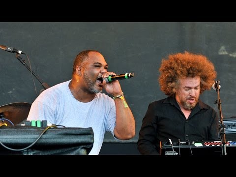 De La Soul - Eye Know  at Glastonbury 2014