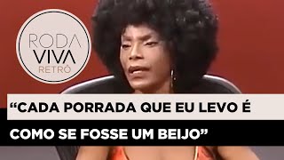 De onde vem a força de Elza Soares? Cantora responde no Roda Viva | 2002