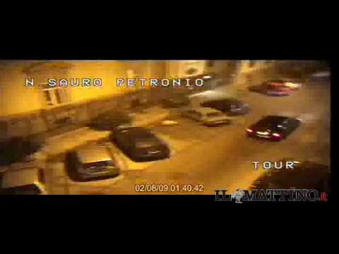 Napoli, scippano il Rolex e scappano: le telecamere li incastrano - www.ilmattino.it