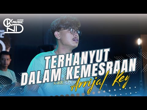CEK SOUND TERHANYUT DALAM KEMESRAAN !! TUKANG KEYBOARD ENAK JUGA SUARANYA !!!