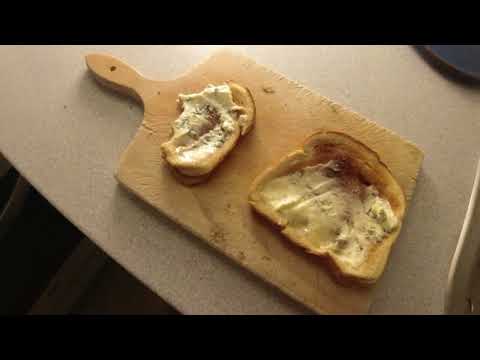 MongoTV_10688 - Min Natmad - Del 2 - Svensk Luksus TOASTBRØD Med HØNSESALAT og BLÅSKIMMELOST