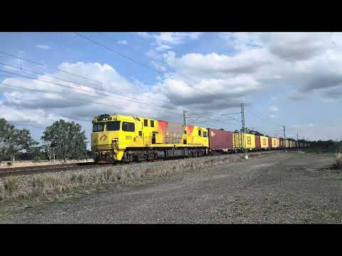 Aurizon 2835 Container train Roope Road