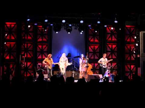 Sweetwater Rose performs Somebody to Love at Fontanel