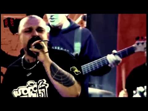 99 POSSE a Studio 35 LIVE - Curre curre guagliò