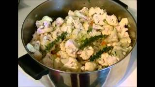 preview picture of video 'Homemade Cauliflower Soup - recipe from the Pioneer Woman'