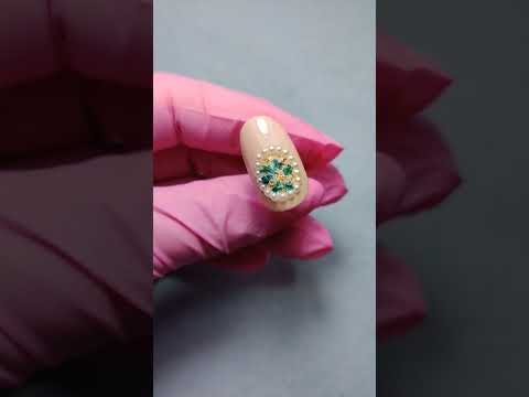 Hermoso y fácil de hacer 💓 #nailworld #naildesign #nailroom #naturalezamuerta