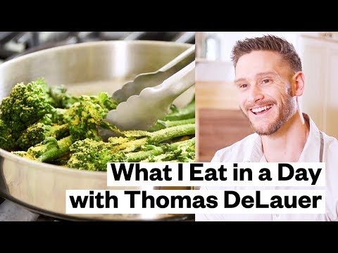 WHAT I EAT IN A DAY: Thomas DeLauer | Thrive Market