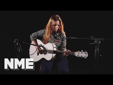 Jade Bird - 'Cathedral' | Basement Sessions
Jade Bird - 'Cathedral' | Basement Sessions