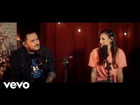 Conchita & Ismael Serrano - Rodeando Precipicios