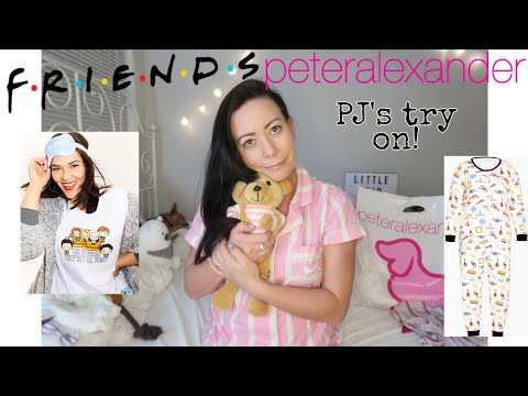 Friends pyjamas try on!! Peter Alexander | onesie, slippers, short sets and bed clothes