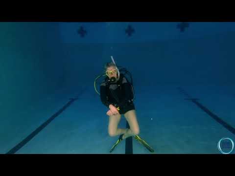 Diving Skills - Hover pixie style (start neutral buoyancy)