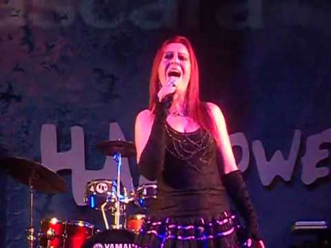 Vivian B (Da Blitz) - Take Me Back & I Believe Live @ Mantova 31/10/14 [4]