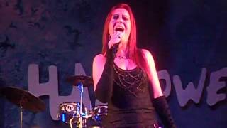 Vivian B (Da Blitz) - Take Me Back &amp; I Believe Live @ Mantova 31/10/14 [4]