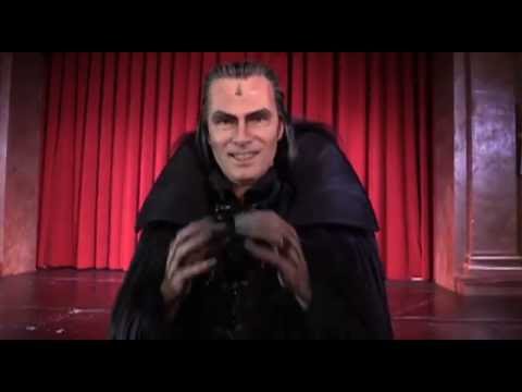 Thomas Borchert als Graf Krolock in München