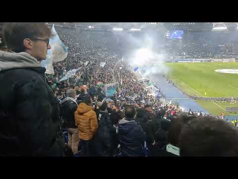 LAZIIO - BAYERN. BRIVIDI ALL'ENTRATA DELLA LAZIO IN CAMPO