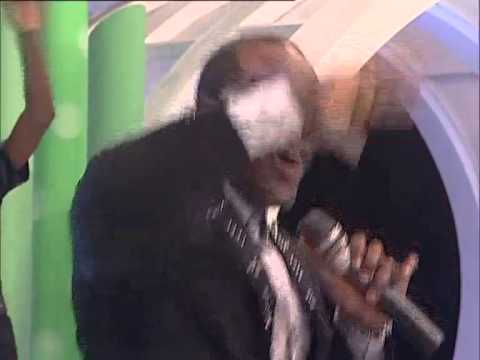 Paul G canta «Get Control» no Show de Domingo | TV Zimbo |