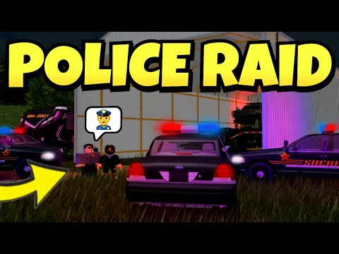 We did a POLICE RAID on a MAFIA BOSS in Roblox APM!
