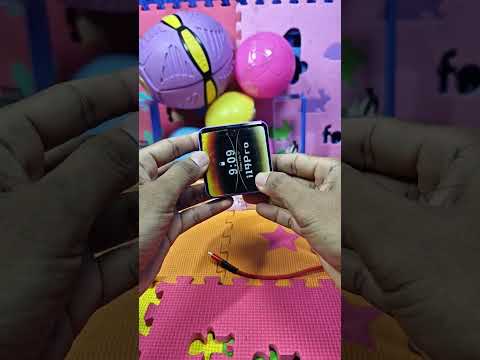 This flip smartphone is very strange #shorts