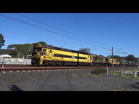 G514 / 602 / 4904 / RL301 - train - RL305 / 8049 with SSR 4KQ6 loaded grain - 17/4/20