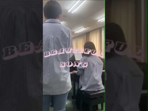 子ども教育学部、弾き歌いテストに向けて練習中!