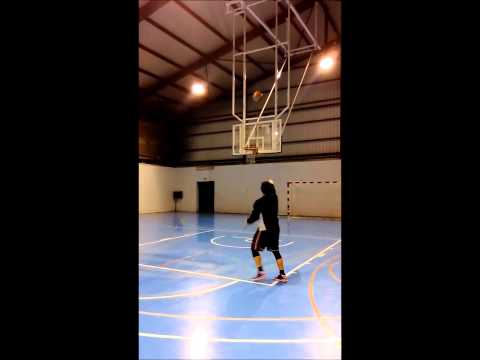 Comparte la pasión del baloncesto con nosotros - CB Torreblanca