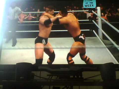 Raw : The Rock vs Alex Riley