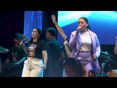 SALMISTA HELEN HIDALGO -  UNCION ALTERADA -  CUMBRE APOSTOLICA - A SU PIEZA