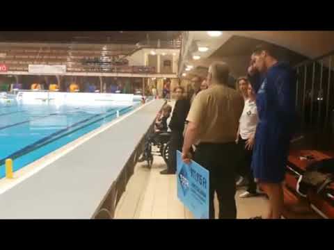 A Biró család átvehette a Egri Vízilabda Klub adományát