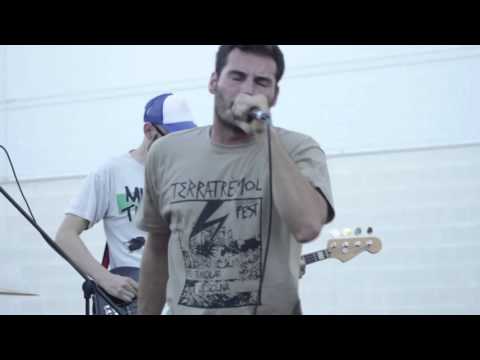 Distància - Que la distància no ens separe + Tot Plegat (Terratremol Hxc Fest III)