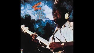 Albert King - Walking The Back Streets And Crying