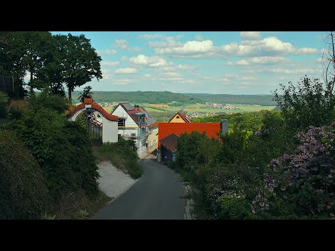 Dieses abgelegene Deutsche Dorf fühlt sich an, als wäre die Zeit eingefroren 🇩🇪 | 4K Spaziergang